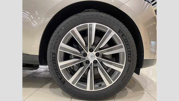 2024 認定中古車 Land Rover Range Rover バトゥミゴールド P550 AWD PHEV（AT） スタンダードホイールベース Autobiography