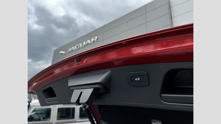 2023 SKLADOVÉ VOZIDLÁ Jaguar E-Pace Firenze Red D200 AWD AUTOMAT MHEV R-DYNAMIC HSE