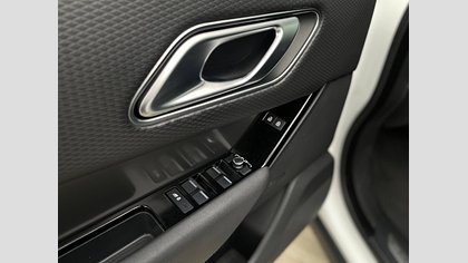 Range Rover Velar 10