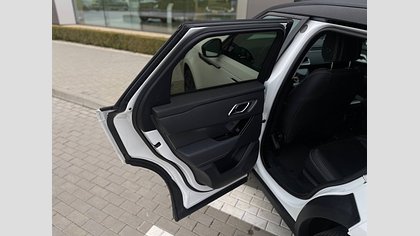 Range Rover Velar 17