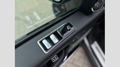 Range Rover 6