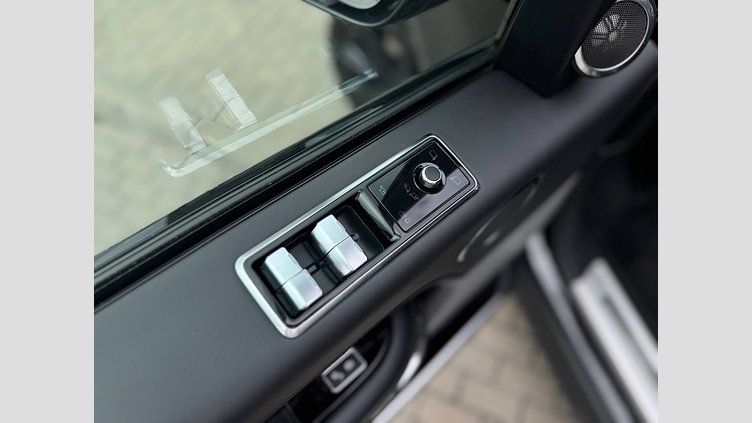 2018 Вживаний Land Rover Range Rover Santorini Black 4.4 litre SDV8 Diesel Autobiography