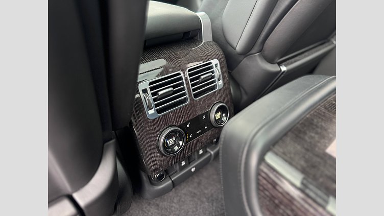 2018 Вживаний Land Rover Range Rover Santorini Black 4.4 litre SDV8 Diesel Autobiography