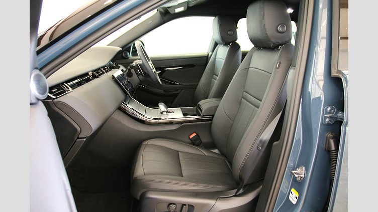 2024 認定中古車 Land Rover Range Rover Evoque トライベッカブルー D200マイルドハイブリッド（ディーゼル） S
