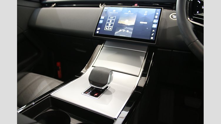 2024 認定中古車 Land Rover Range Rover Evoque トライベッカブルー D200マイルドハイブリッド（ディーゼル） S