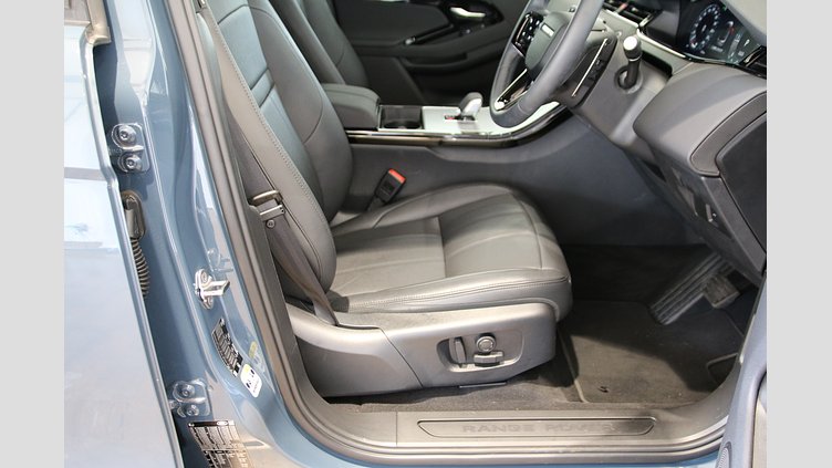 2024 認定中古車 Land Rover Range Rover Evoque トライベッカブルー D200マイルドハイブリッド（ディーゼル） S