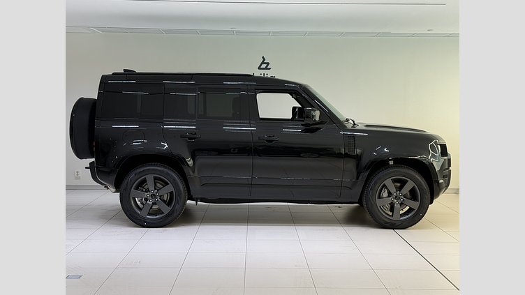 2026 Ny Land Rover Defender 110 Santorini Black Bensin Laddhybrid X-Dynamic SE