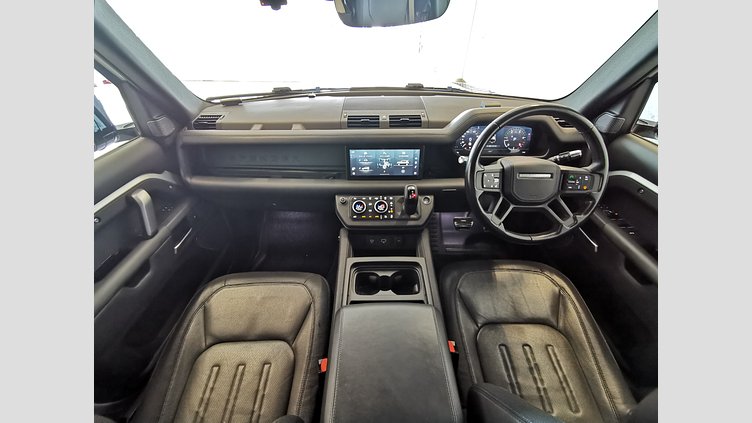 2021 認定中古車 Land Rover Defender 110 ハクバシルバー D300 AWD（AT） X-DYNAMIC SE