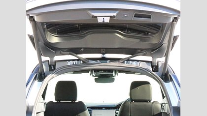 Range Rover Velar 16