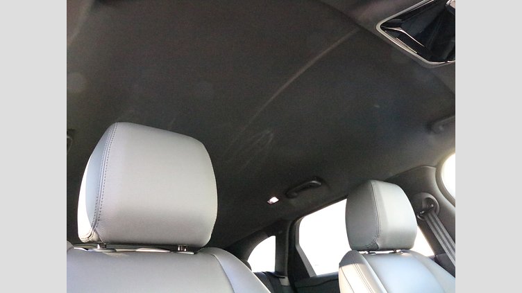 2024 認定中古車 Land Rover Range Rover Velar オストゥーニパールホワイト P250ガソリン スタンダードホイールベース S