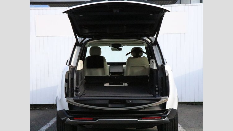 2024 認定中古車 Land Rover Range Rover フジホワイト D350 AWD MHEV（AT） スタンダードホイールベース HSE