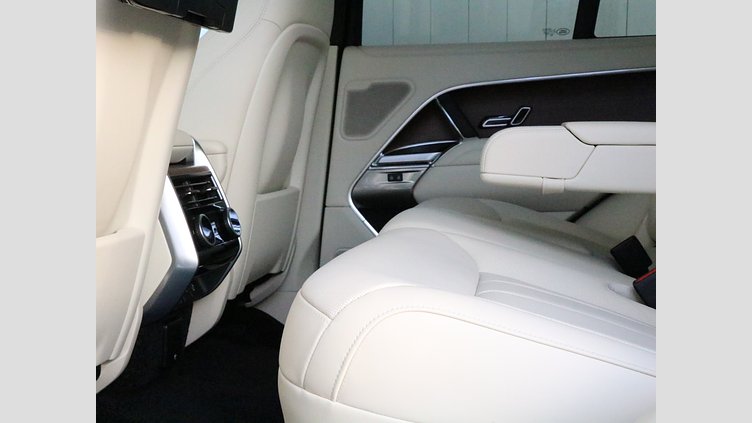 2024 認定中古車 Land Rover Range Rover フジホワイト D350 AWD MHEV（AT） スタンダードホイールベース HSE