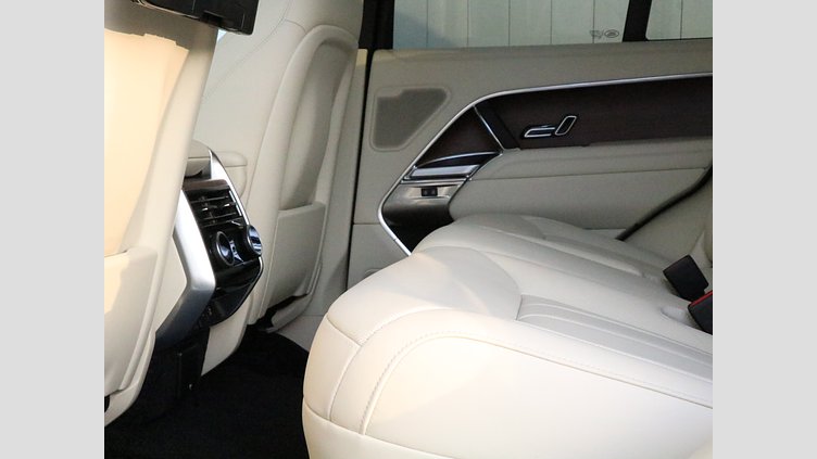 2024 認定中古車 Land Rover Range Rover フジホワイト D350 AWD MHEV（AT） スタンダードホイールベース HSE