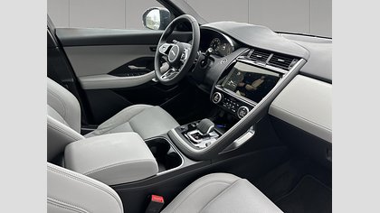 E-Pace 6