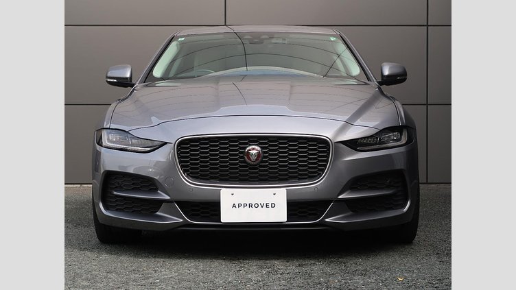2019 認定中古車 Jaguar XE アイガーグレー D180 RWD AUTOMATIC 4 door Saloon S