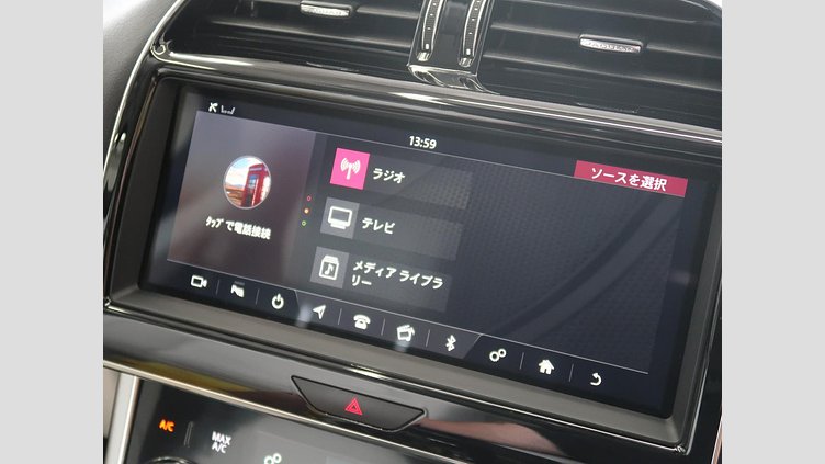 2019 認定中古車 Jaguar XE アイガーグレー D180 RWD AUTOMATIC 4 door Saloon S