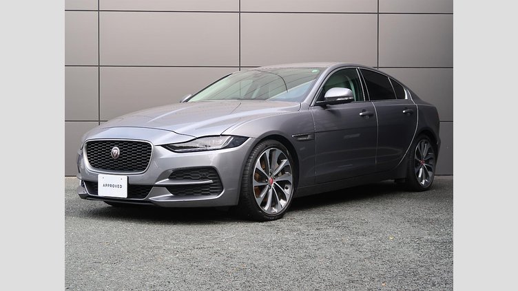 2019 認定中古車 Jaguar XE アイガーグレー D180 RWD AUTOMATIC 4 door Saloon S