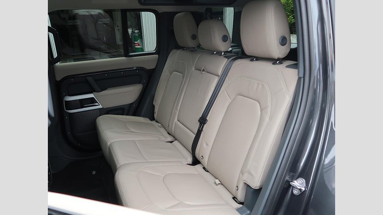 2023 認定中古車 Land Rover Defender 110 Carpathian Grey 2.0 litre i4P Petrol SE