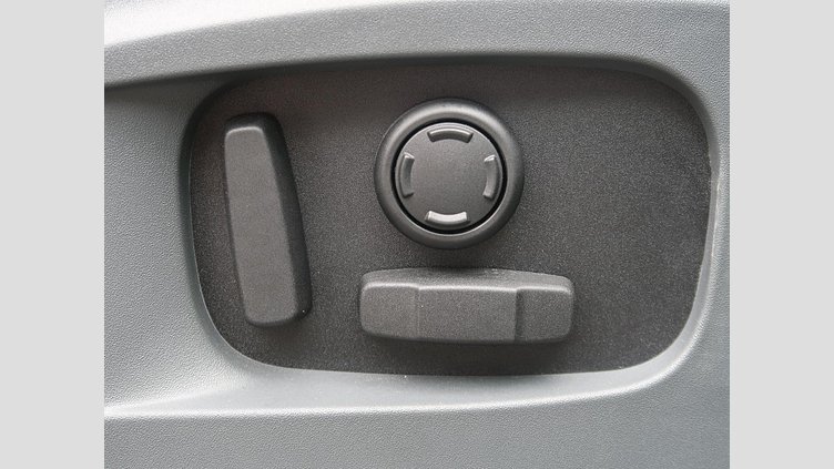 2023 認定中古車 Land Rover Defender 110 Carpathian Grey 2.0 litre i4P Petrol SE