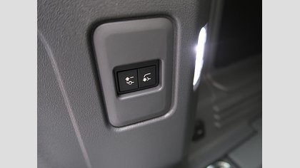 Defender 110 2