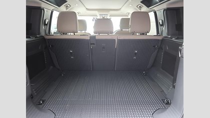 Defender 110 9