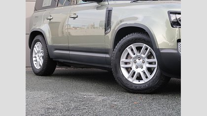Defender 110 33