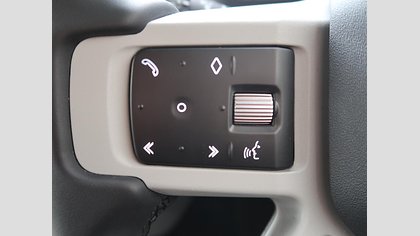 Defender 110 43