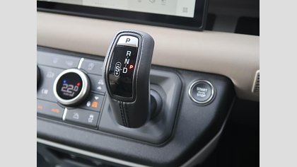 Defender 110 46