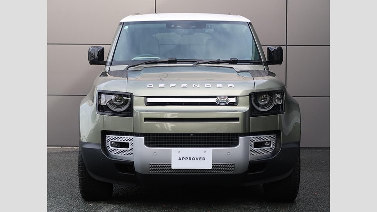 2023 認定中古車 Land Rover Defender 110 Pangea Green 3.0 litre i6D​ S