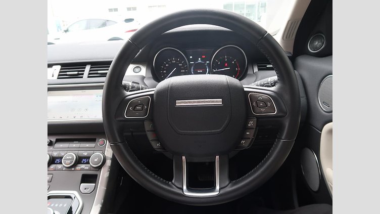 2017 認定中古車 Land Rover Range Rover Evoque Firenze Red 2.0 litre i4D Diesel HSE
