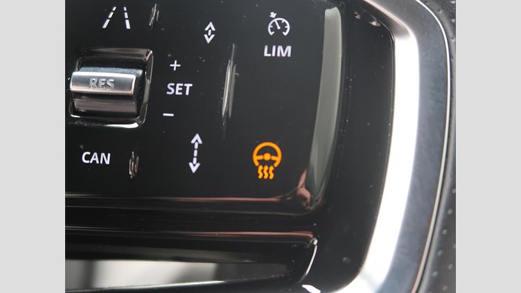 2023 認定中古車 Land Rover Range Rover Evoque フジホワイト D200 AWD（オートマチック）MHEV R-DYNAMIC S