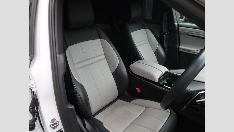 2023 認定中古車 Land Rover Range Rover Evoque フジホワイト D200 AWD（オートマチック）MHEV R-DYNAMIC S