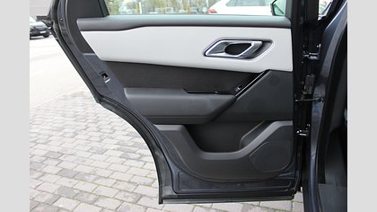 Range Rover Velar 13