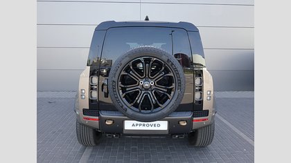 Defender 110 4