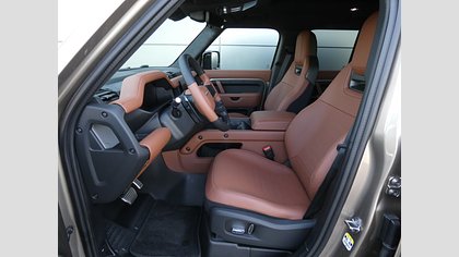 Defender 110 5