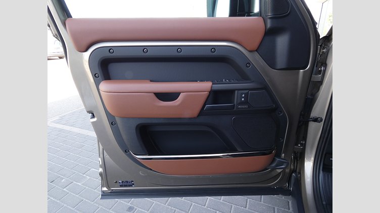 2025 Новий Land Rover Defender 110 Petra Copper Бензин P635 MHEV OCTA