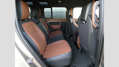 Defender 110 11