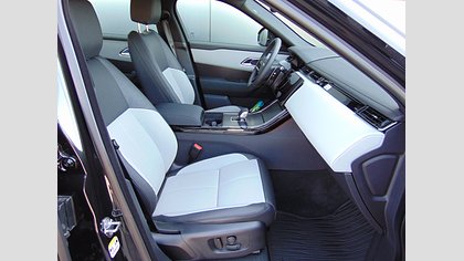 Range Rover Velar 11