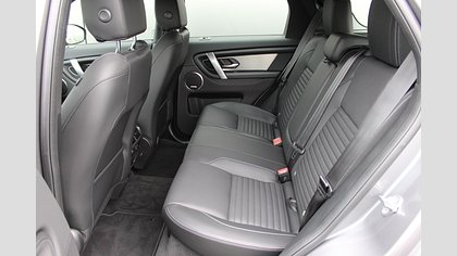 Discovery Sport 9