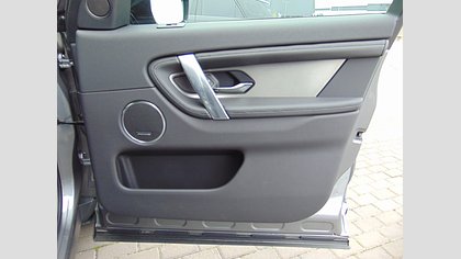 Discovery Sport 11