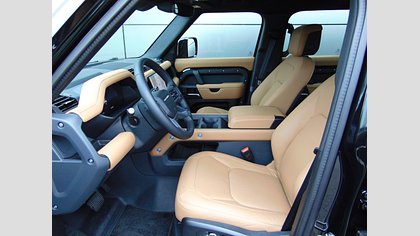 Defender 130 3