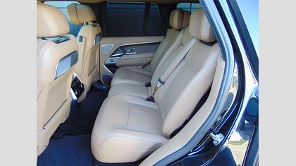 Range Rover 10