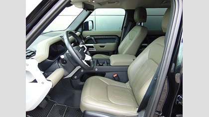 Defender 110 9