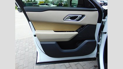 Range Rover Velar 12