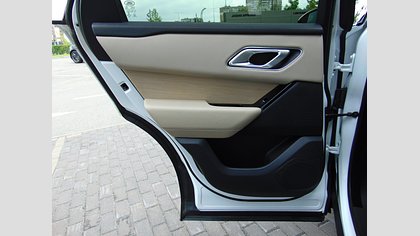 Range Rover Velar 13