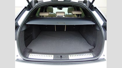 Range Rover Velar 14