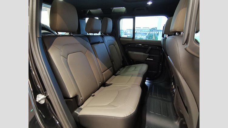 2024 認定中古車 Land Rover Defender 110 サントリーニブラック D350 ディーゼルマイルドハイブリッド X-Dynamic HSE