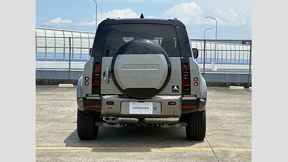 Defender 110 3