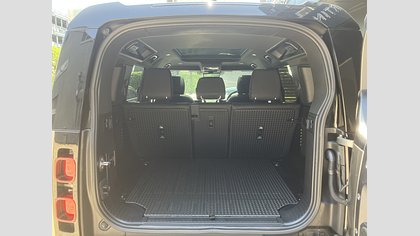 Defender 110 5