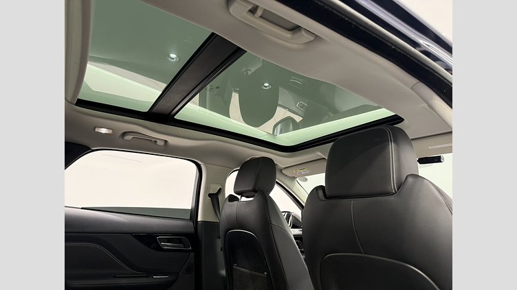 2016 認定中古車 Jaguar F-Pace Loire Blue 3.0L　V6SC Rスポーツ　35ｔ